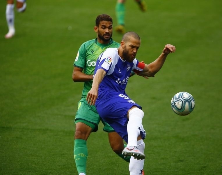 皇家社会战平,积分暂居中游位置的简单介绍 皇家社会战平,积分暂居中游位置的简单介绍