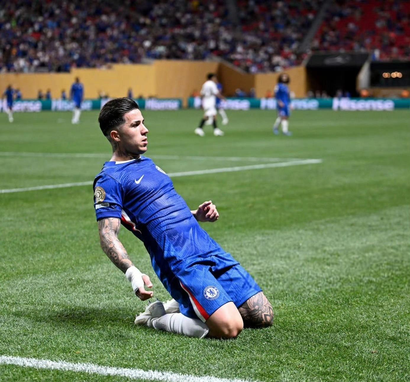 切尔西中场组织稳定,助攻进击端效果显著的简单介绍 切尔西中场组织稳定,助攻进击端效果显著的简单介绍