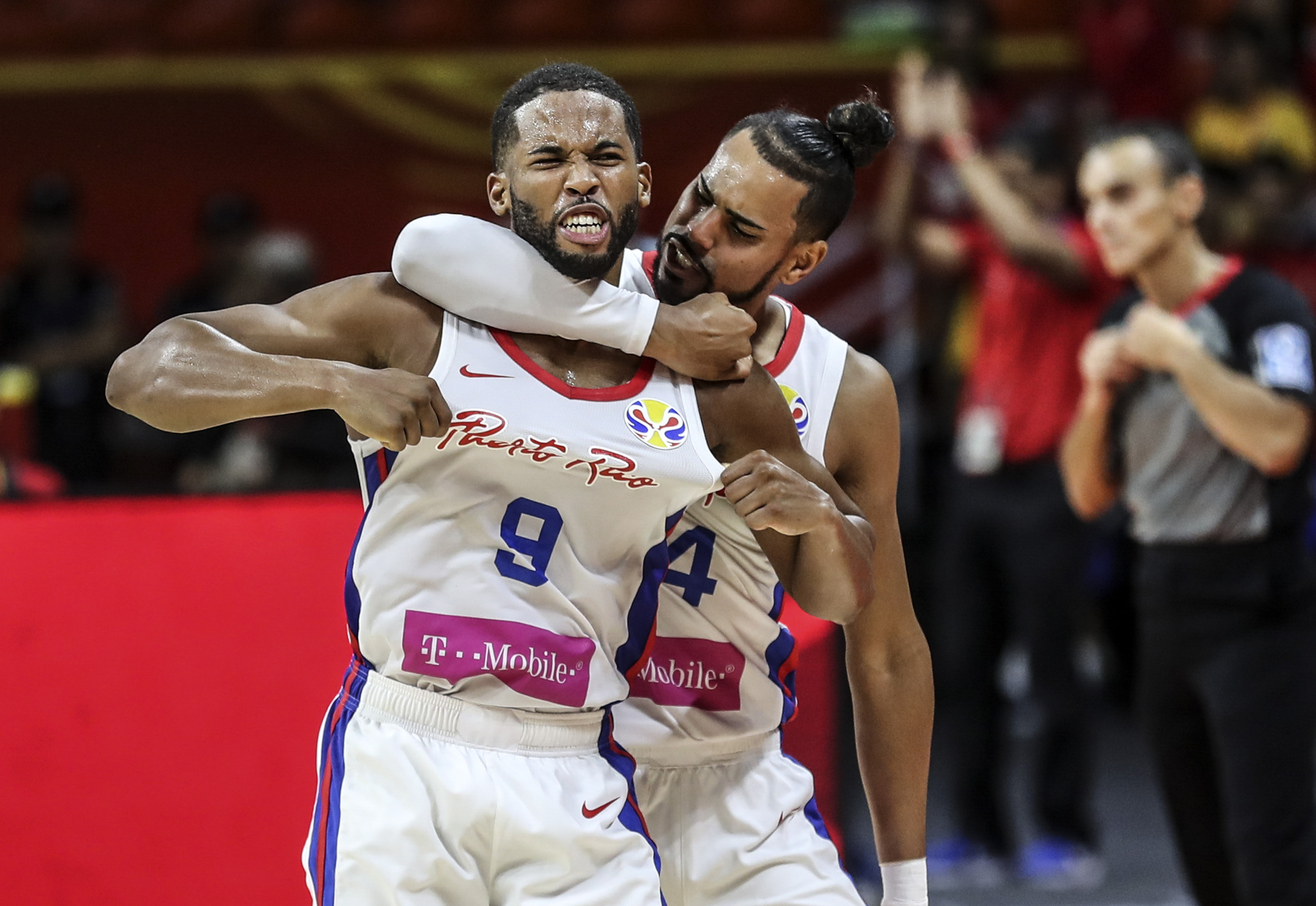 包含波多黎各队崭露头角,加勒比盛宴点燃热情的词条 包含波多黎各队崭露头角,加勒比盛宴点燃热情的词条