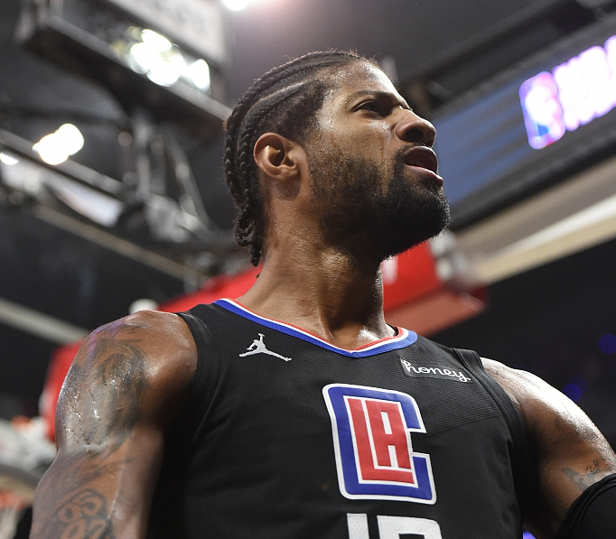 拉斯维加斯队员不负众望,轻取胜利的简单介绍 拉斯维加斯队员不负众望,轻取胜利的简单介绍