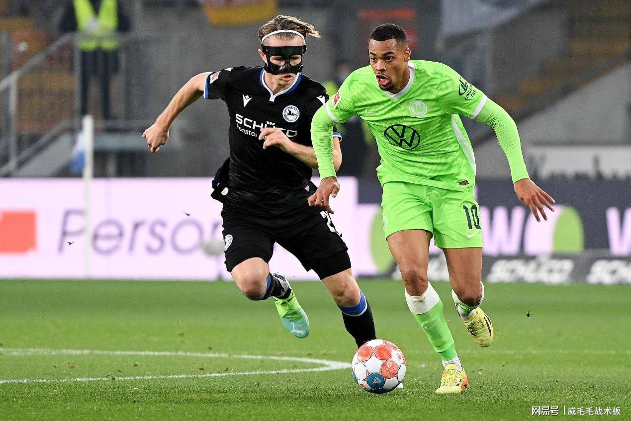 沃尔夫斯堡险胜汉诺威,保住前四席位 沃尔夫斯堡险胜汉诺威,保住前四席位