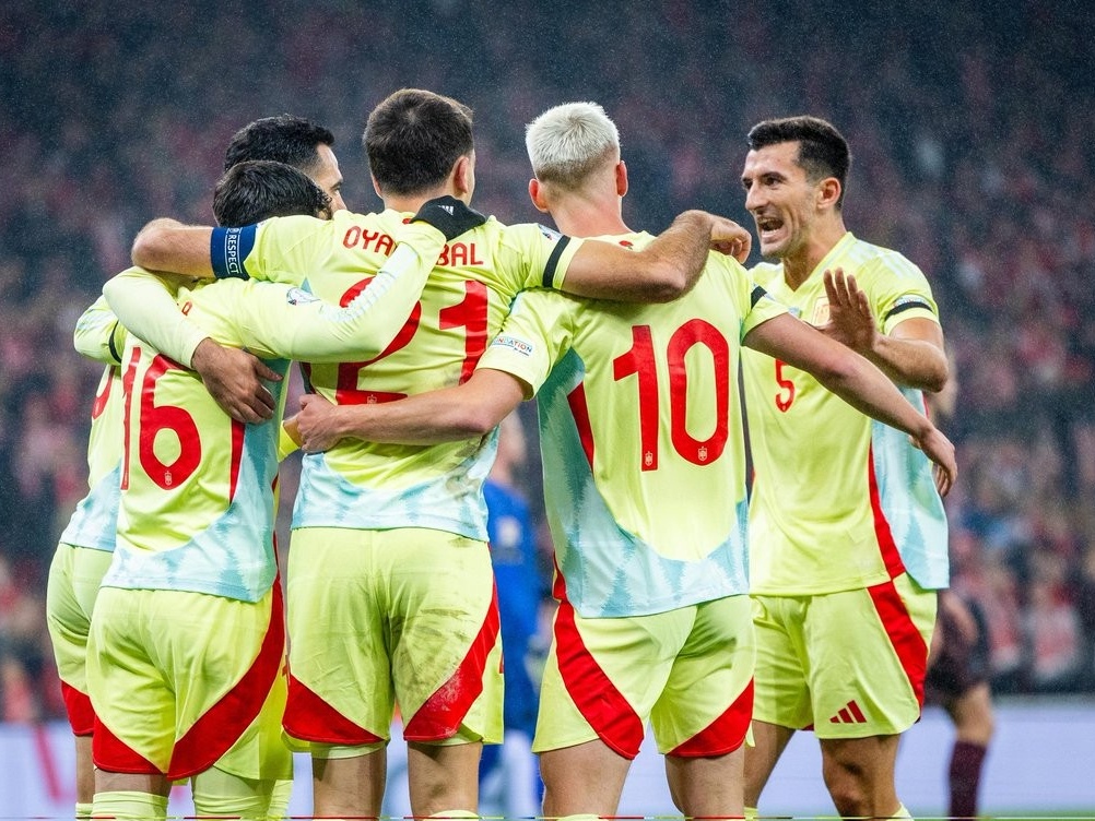 巴萨绝杀丹麦,库尔图瓦统治全场 巴萨绝杀丹麦,库尔图瓦统治全场