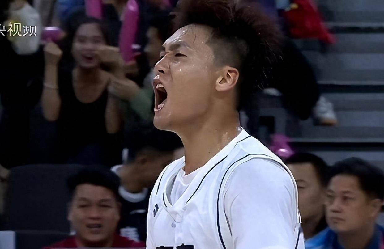 76人绝杀辽宁队,赵继伟统治全场 76人绝杀辽宁队,赵继伟统治全场